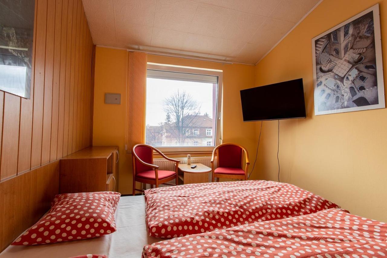 Penzion Skolicka Prague Exterior photo